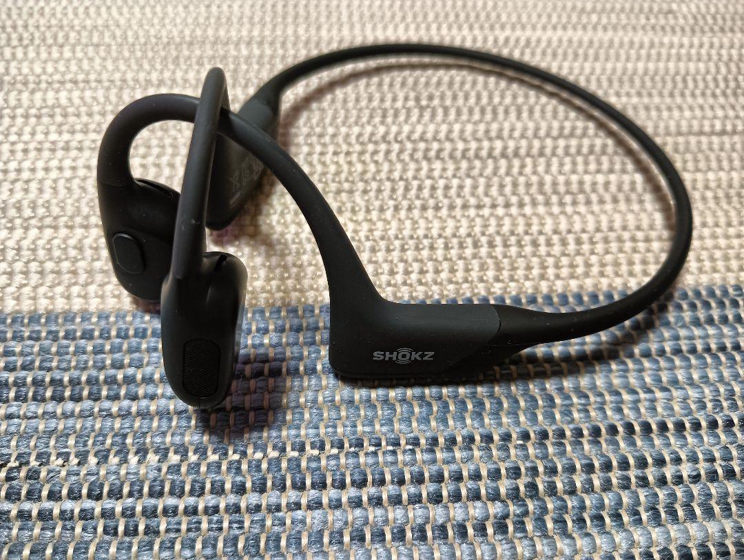 SHOKZ OPENRUN PRO （ブラック）充電ケーブル付き OpenRun/OpenRun Pro/Aeropex 充電用ケーブル – Shokz