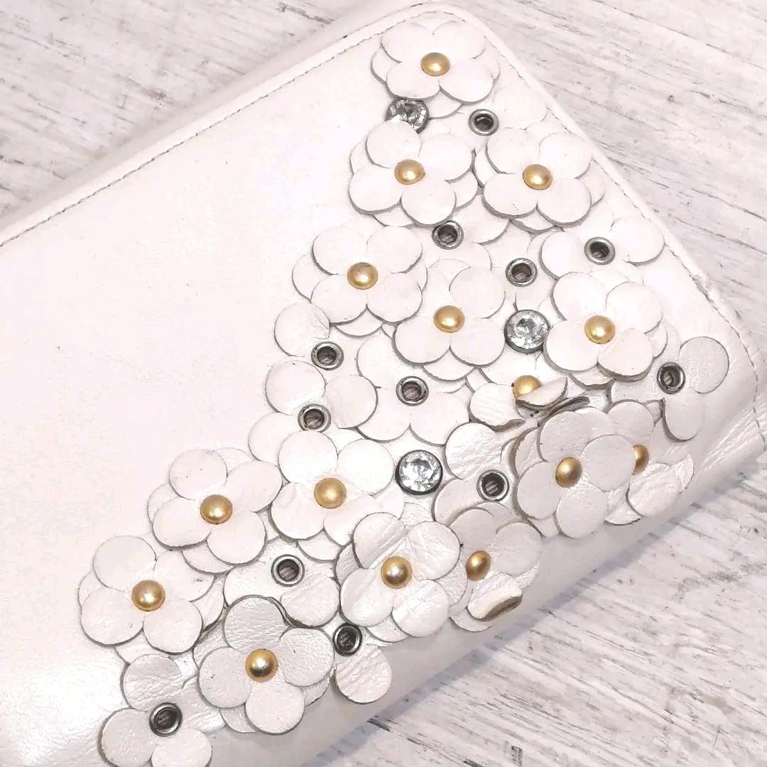 i□ アンテプリマ 財布 2つ折り サイフ 花 白 本革