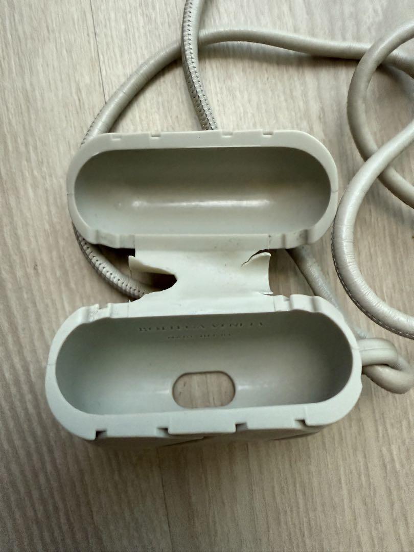 ボッテガ　Air pods proケース