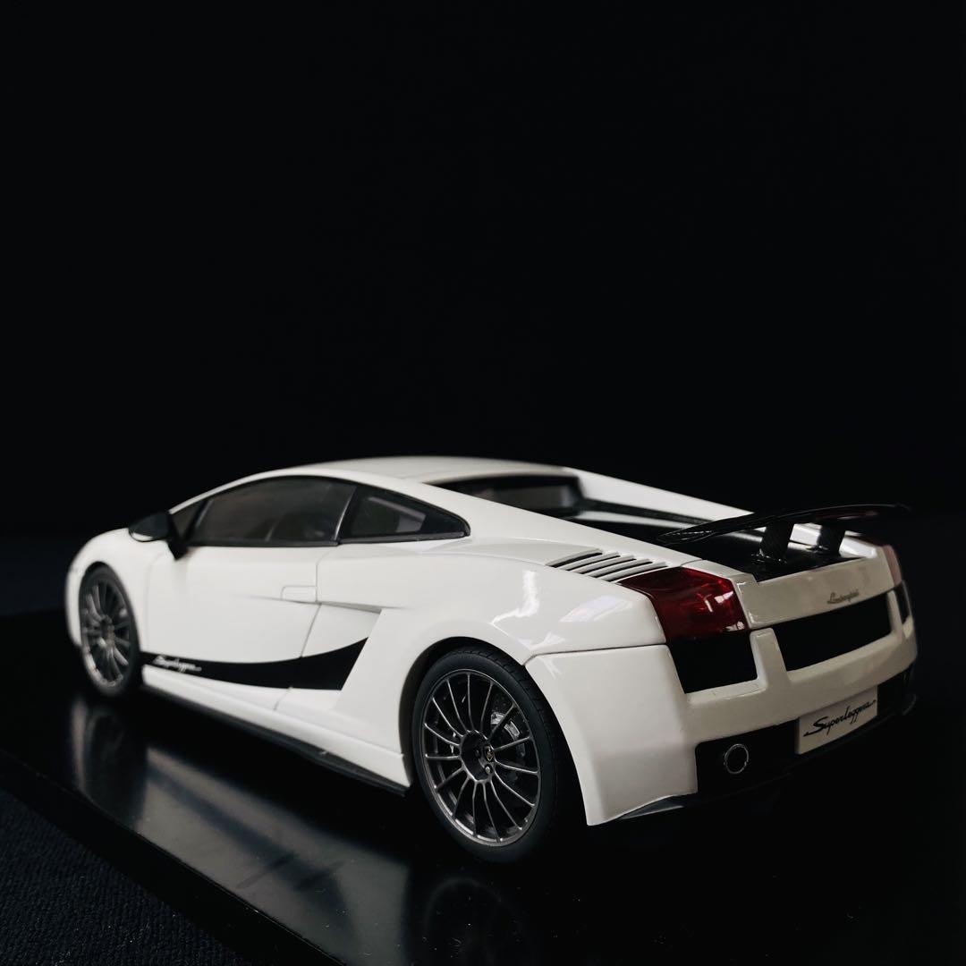 AUTOart 1/18 ランボルギーニ ガヤルド ホワイト