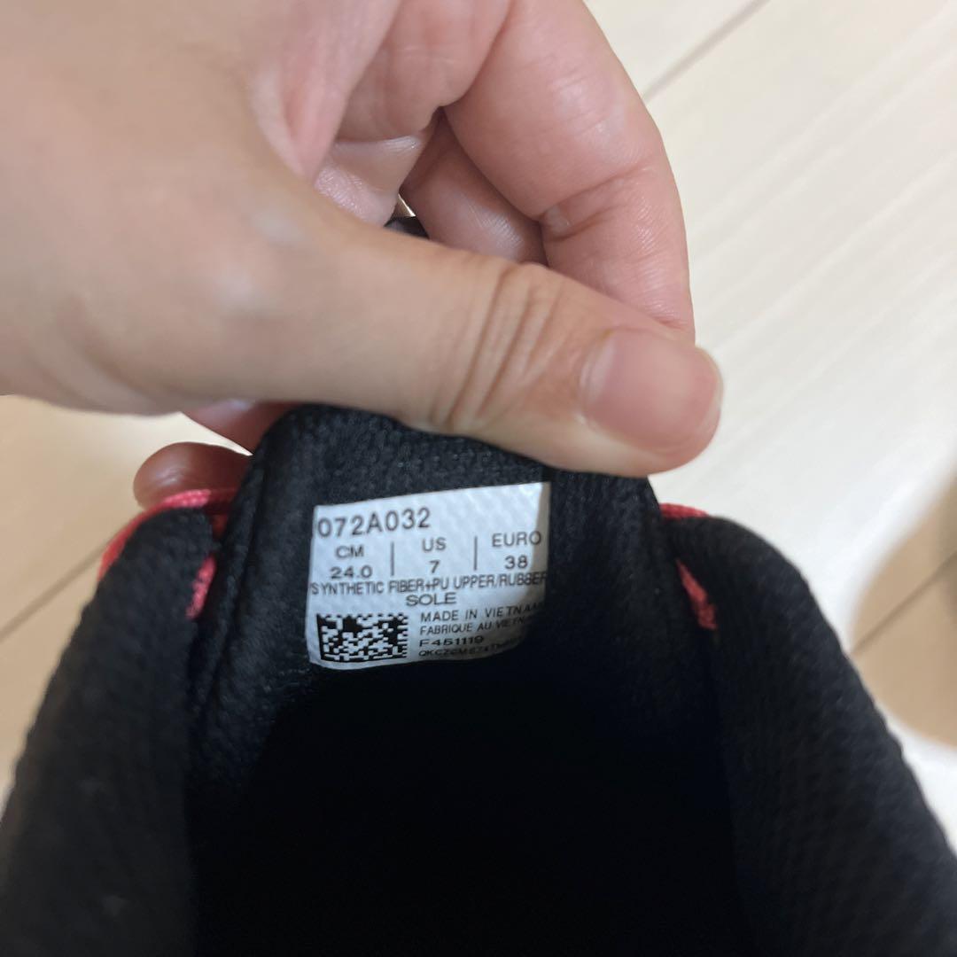 asics  バドミントン　シューズ　24cm