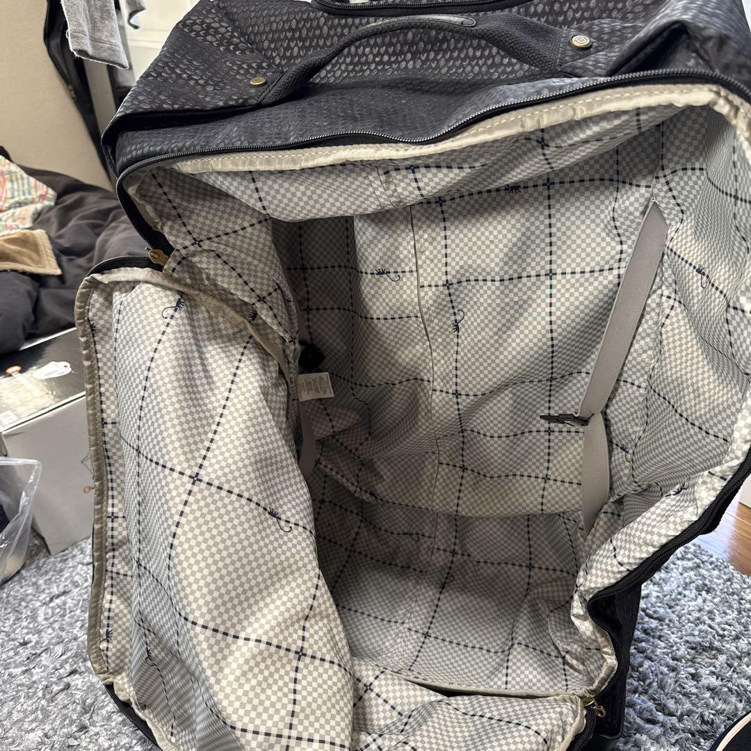キプリング　Kipling 黒 キャリーケース 中型
