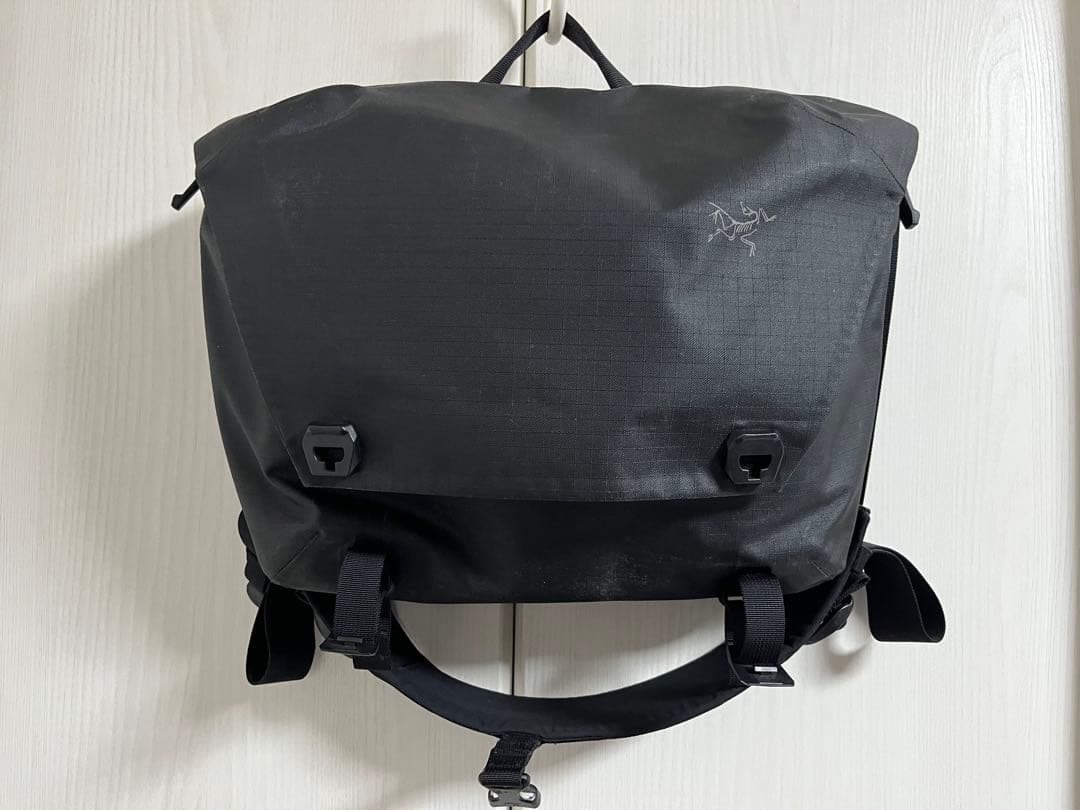ARC TERYX Granville 10 メッセンジャーバッグARC TERYX