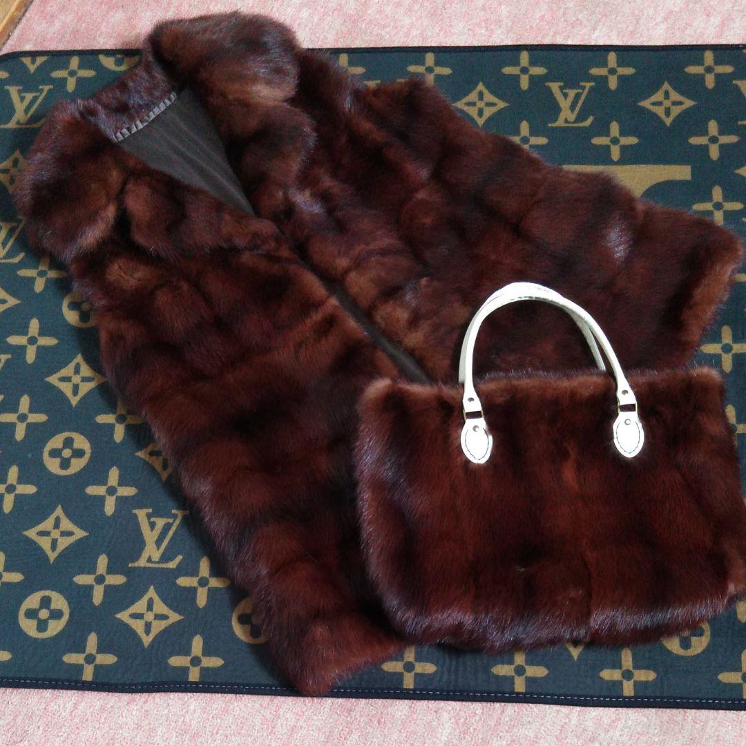 オープニング大セール】 お専用⭕ロシアンセーブルジレ - 毛皮/ファー 在庫有り・即発送 ロシアンセーブルとミンクのジレ【スヌード付き】 ベスト/ジレ