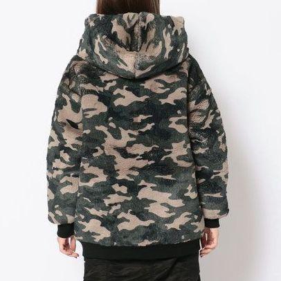 日向ぼっこ様専用 カモプリント シャギーボンディング ジップ