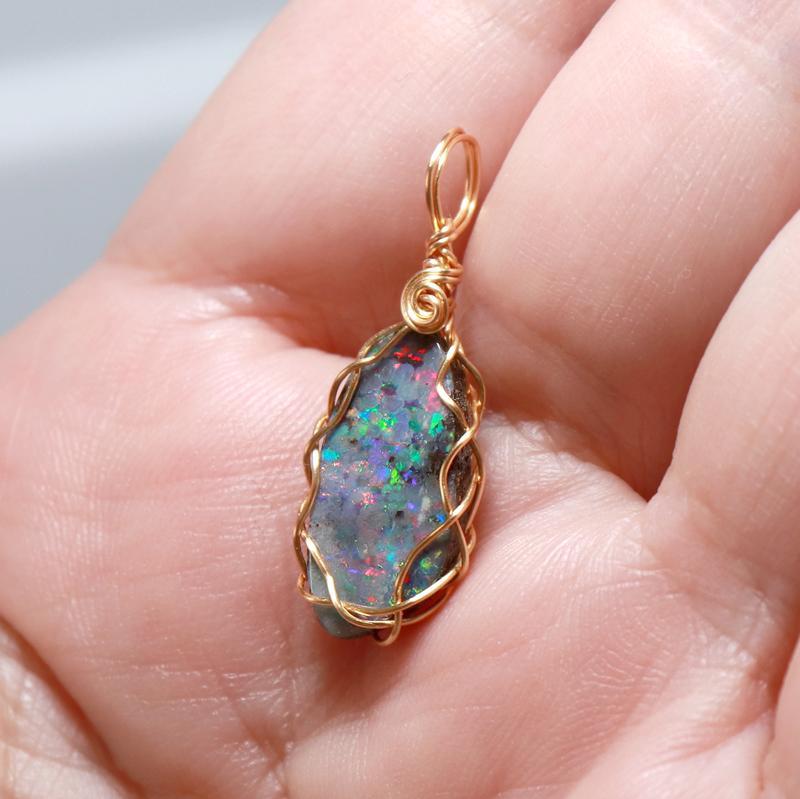ボルダーオパール ペンダントトップ 4.24ct