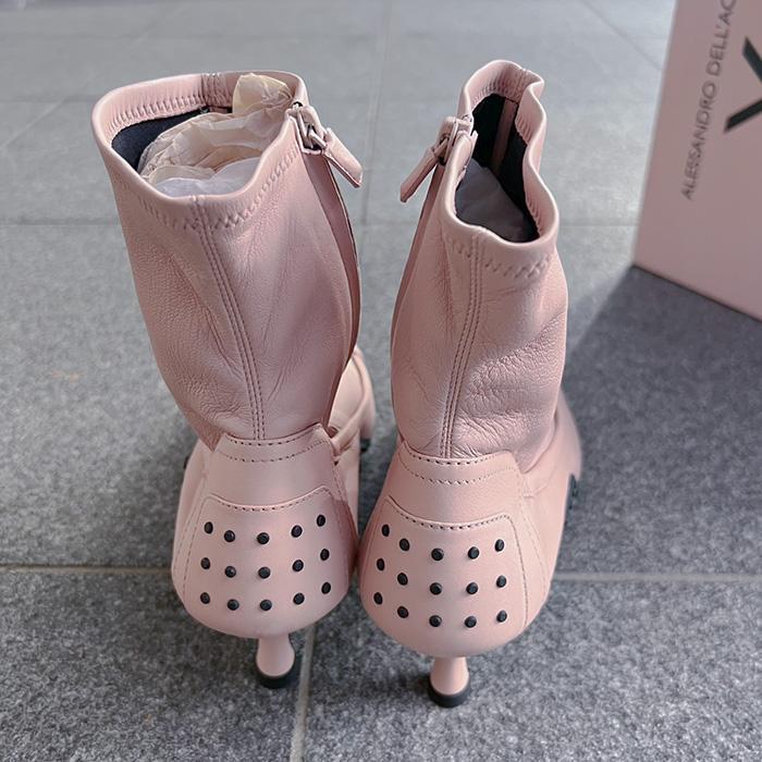 な*ん様 TOD'S トッズ のローファー　N°21 アレッサンドロ・デラクア
