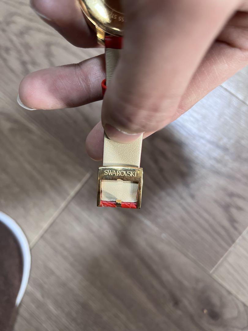 Swarovski グリッター レッド 腕時計