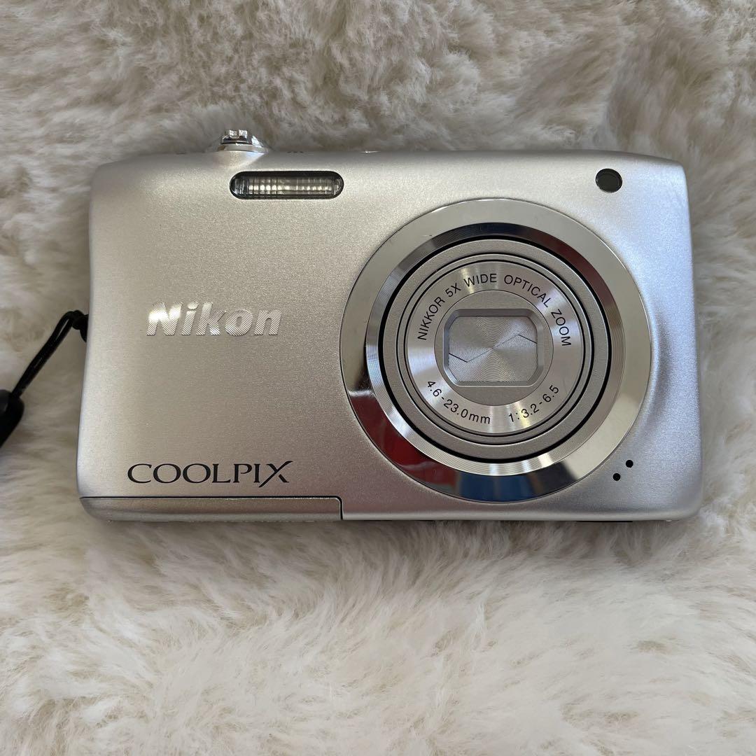 Nikon ニコン COOLPIX A100 シルバー デジタルカメラ 動作品 Amazon | Nikon デジタルカメラ COOLPIX A100 光学5倍 2005万