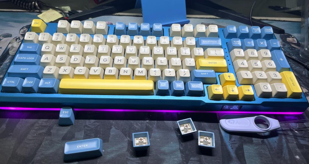大人気定番 GOD キーキャップ ゴッドスピード AYWdC-m87621716053 SPEED配色 国産お得