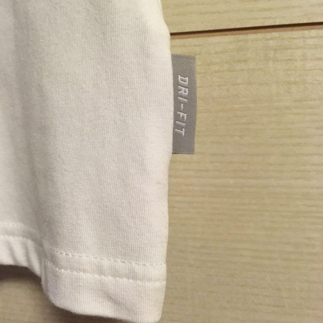 値下げしました!Nike Dri-FIT Tシャツ