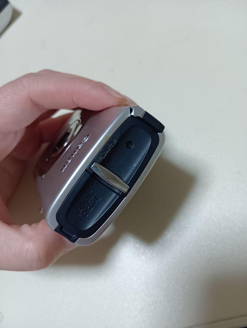 ジャンク　Canon IXY 910IS　デジタルカメラ