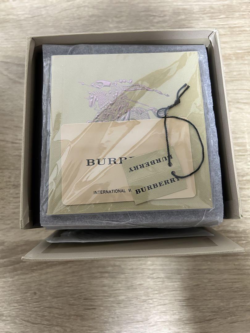 バーバリー BURBERRY