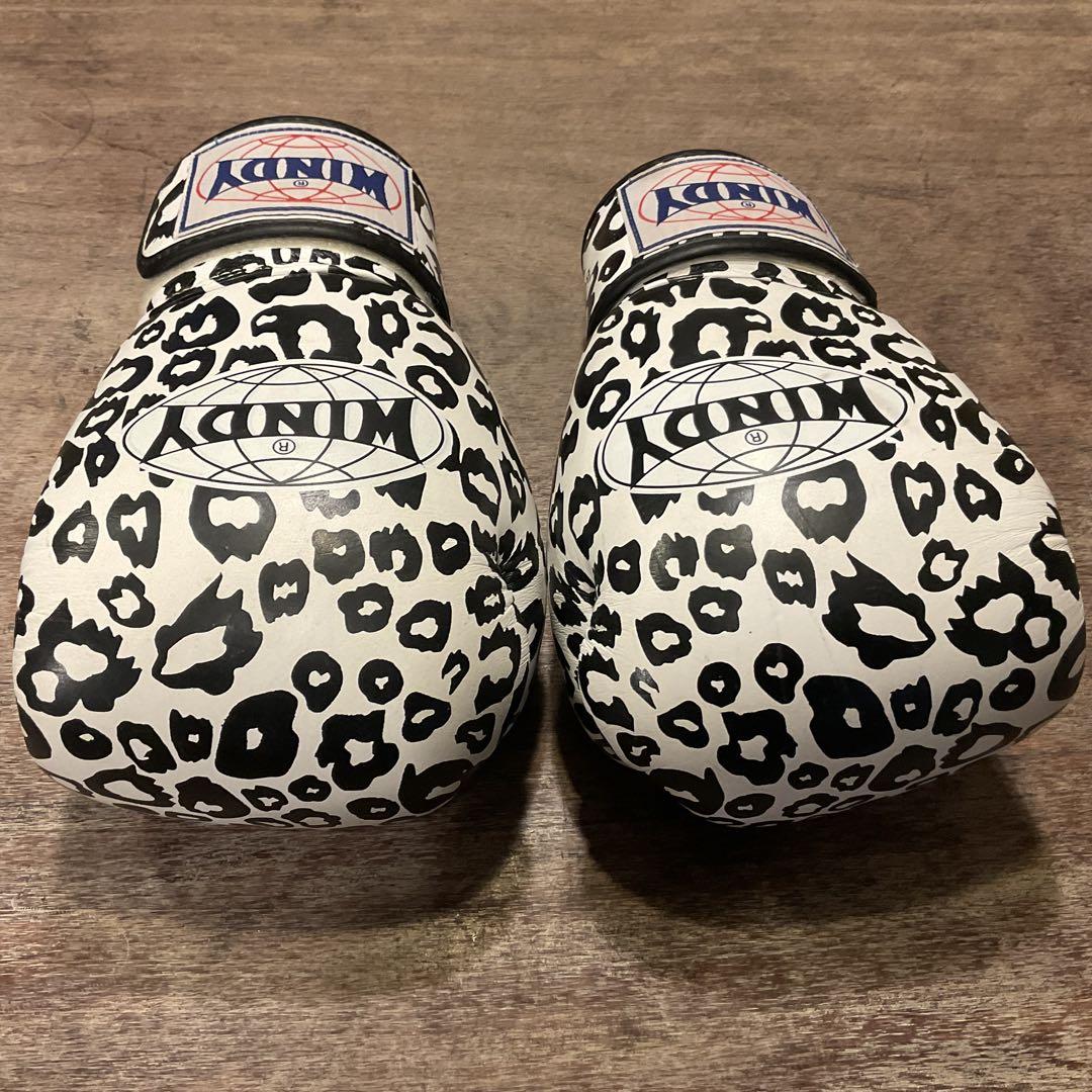 美品！14オンス ウィンディWINDY キック ムエタイ グローブ ヒョウ柄