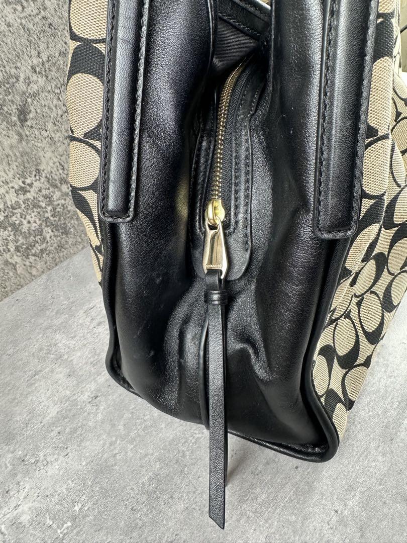 COACH 6823 シグネチャー ハンドバッグ 黒 ブラック⭐︎ COACH コーチ シグネチャー ハンドバッグ ブラック - メルカリ
