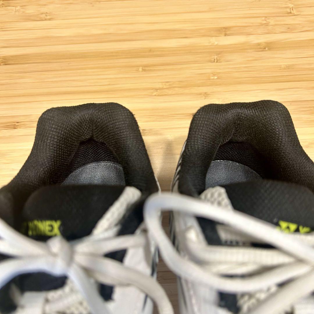 ヨネックス パワークッション 65Z ホワイトタイガー　桃田選手着用　26.5