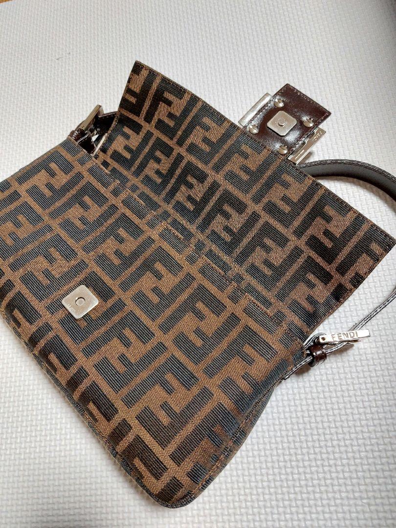 FENDI　シェフ　バック