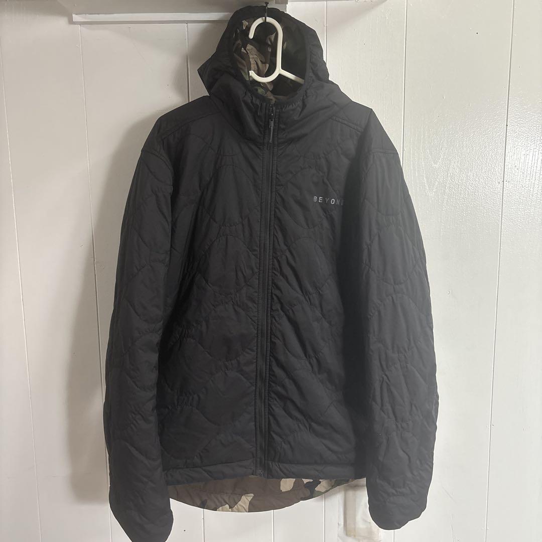 米軍放出品　BEYOND CLOTHING リバーシブル　ジャケットLARGE