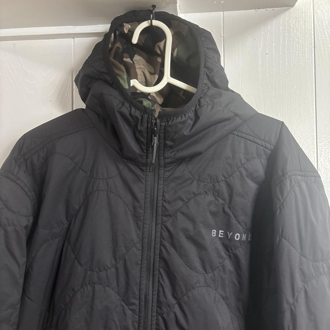 米軍放出品　BEYOND CLOTHING リバーシブル　ジャケットLARGE