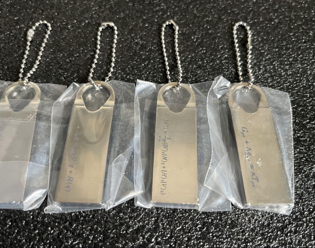 【新品】デススト　Qpidメタルチャーム　セット