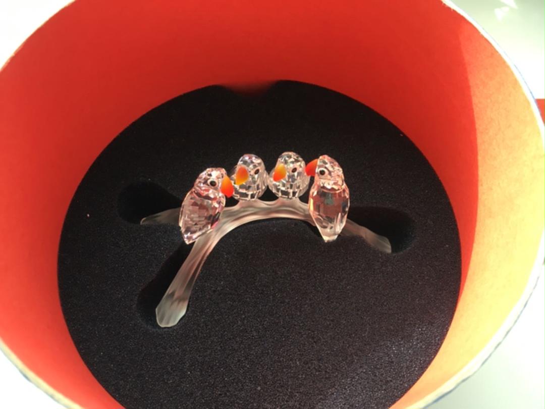 NEW国産 SWAROVSKI 置物 ベビーラブバーズ TbmJp-m87637495953 スワロフスキー 安い最安値