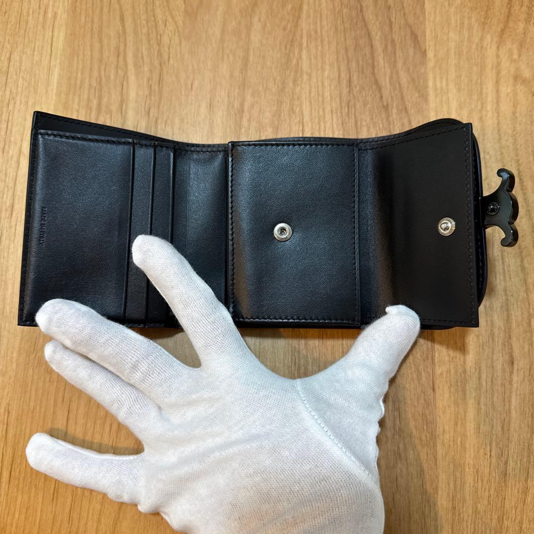 CELINE スモール フラップウォレット トリオンフ /シャイニーカーフスキン CELINE スモール フラップウォレット トリオンフ /シャイニーカーフスキン