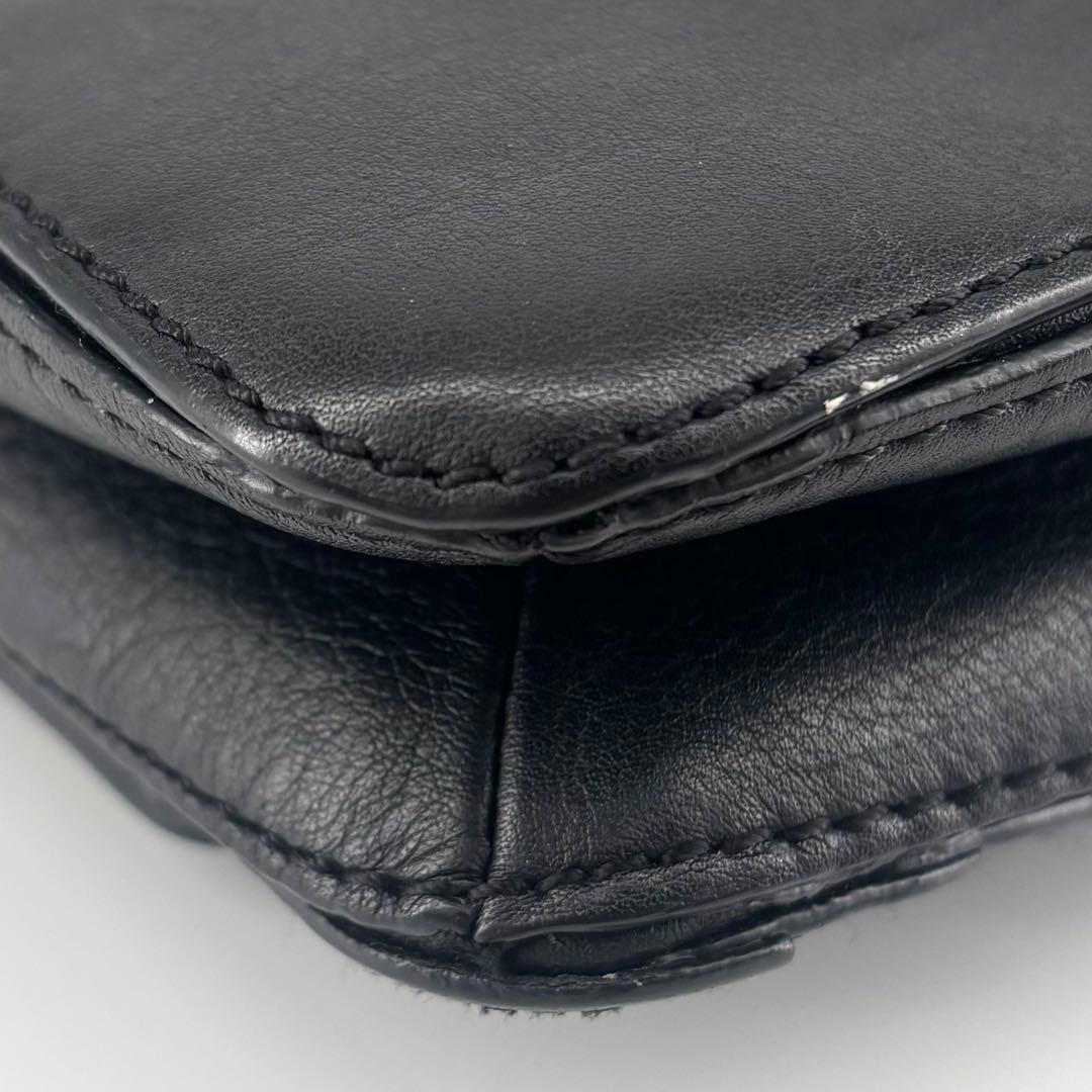 ANYA Hindmarch アニヤハインドマーチ ショルダーバッグ ブラック ANYA Hindmarch アニヤハインドマーチ ショルダーバッグ ブラック