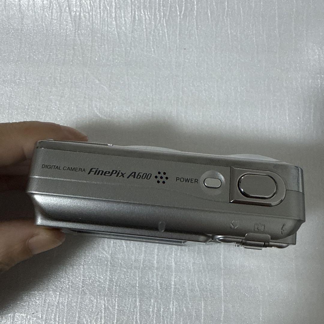 ❗️激安価格❗️デジカメ　本体　FUJIFILM Finepix A600