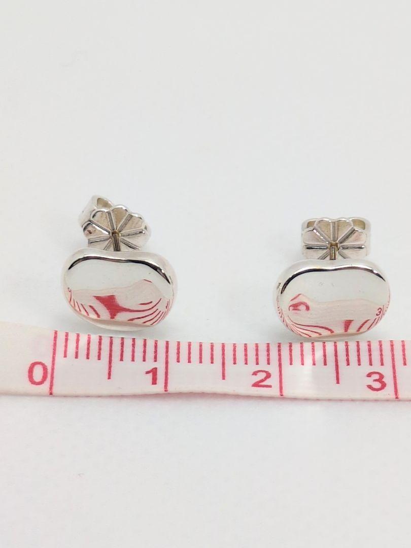セール 海外 ティファニーピアス 極美品 - メルカリ アクセサリー