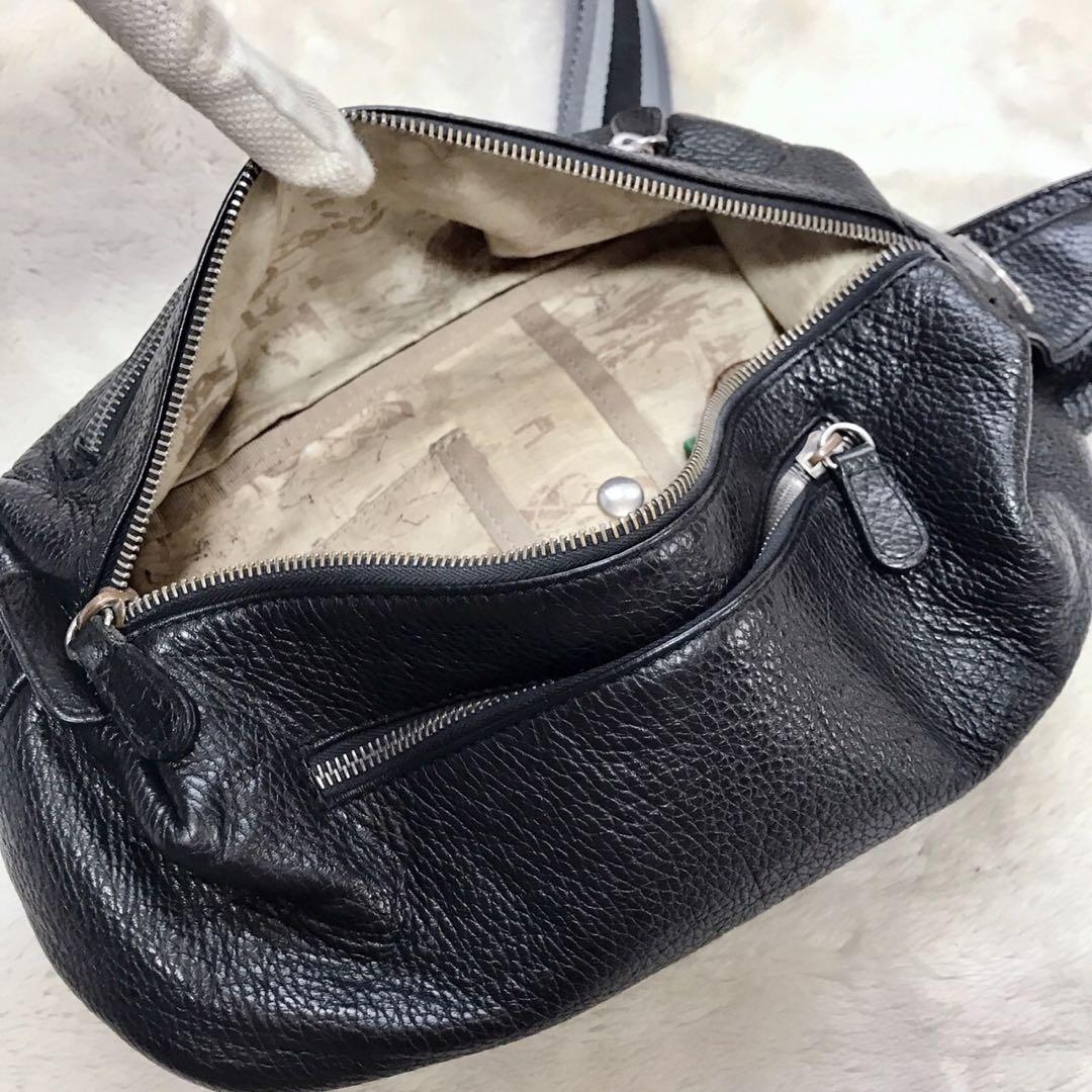 美品 ANDREA ROSSI オールレザー ボディバッグ ロゴ金具 ショルダー