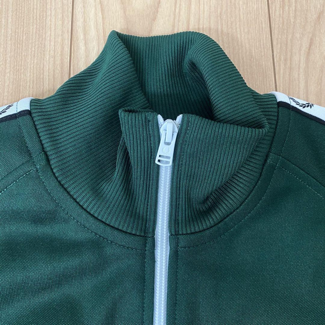 値下げ！FRED PERRY トラックジャケット