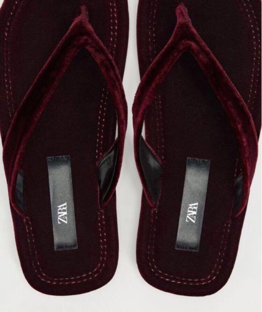 新品】zara ベルベットフラットサンダル - メルカリ