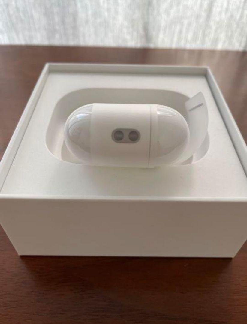 APPLE MQD83J/A AirPods Pro 第二世代　充電ケース アップル(Apple) MQD83J/A AirPods Pro (第2世代) 充電ケース