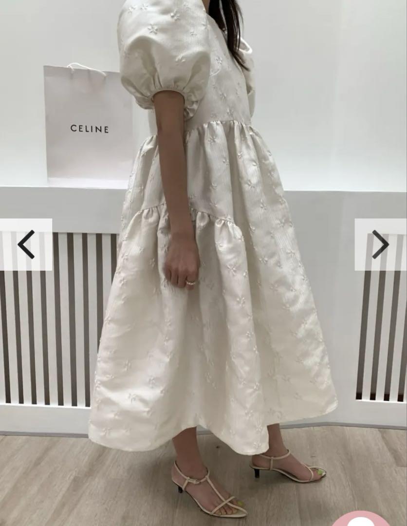 LOLA PUFFY DRESS アイボリー