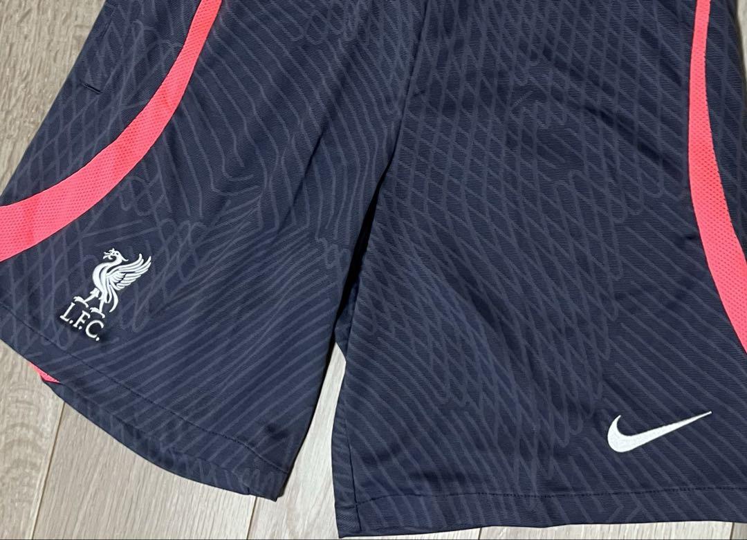 NIKE リヴァプール　リバプール　トレーニングショートパンツ　ショーツ