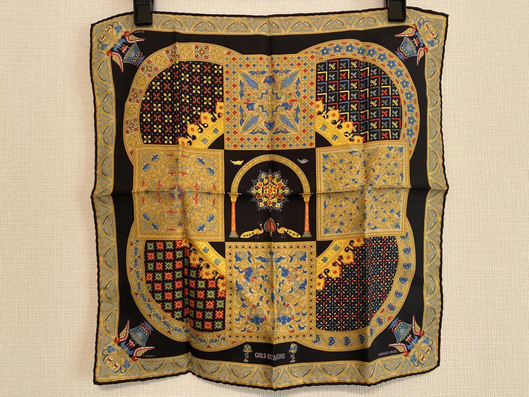HERMES シルクスカーフ
