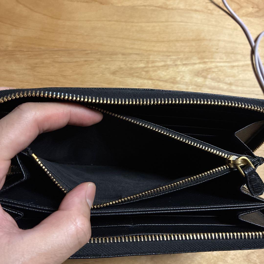 PRADA ブラック レザー 長財布