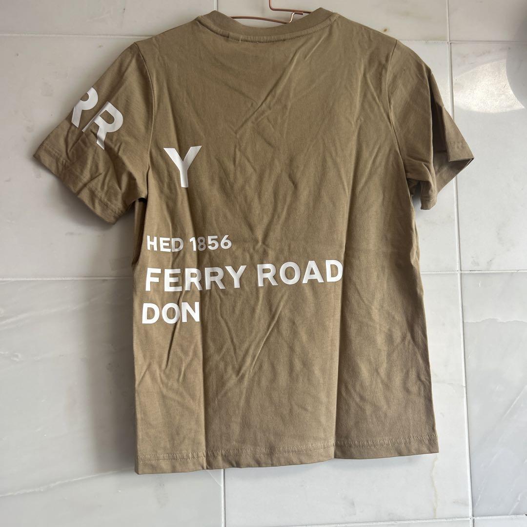 新品　バーバリーBURBERRY  大人気デザイン半袖　Tシャツ