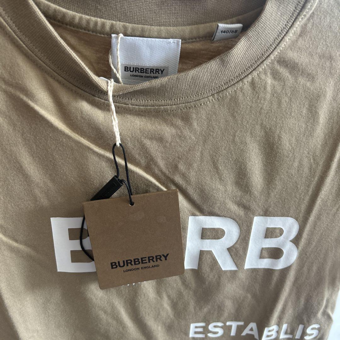 新品　バーバリーBURBERRY  大人気デザイン半袖　Tシャツ