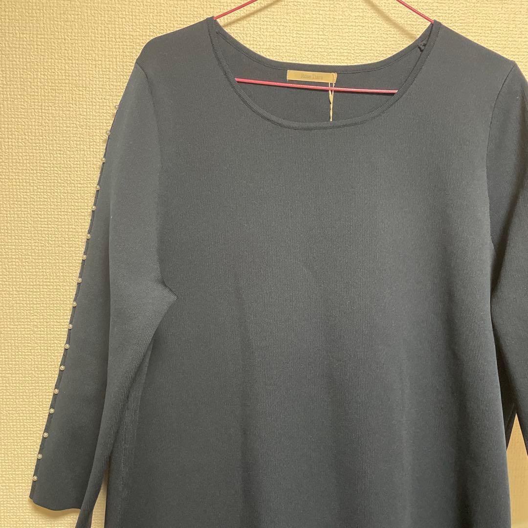 ローズティアラ46新品タグ付きネイビー 長袖ワンピース フレアスカート ローズティアラ46新品タグ付きネイビー 長袖ワンピース フレアスカート