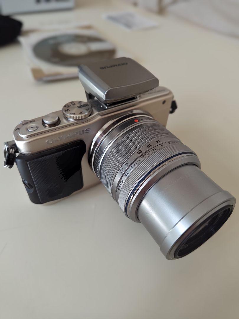 【美品】OLYMPUS PEN Lite E-PL6 レンズキット