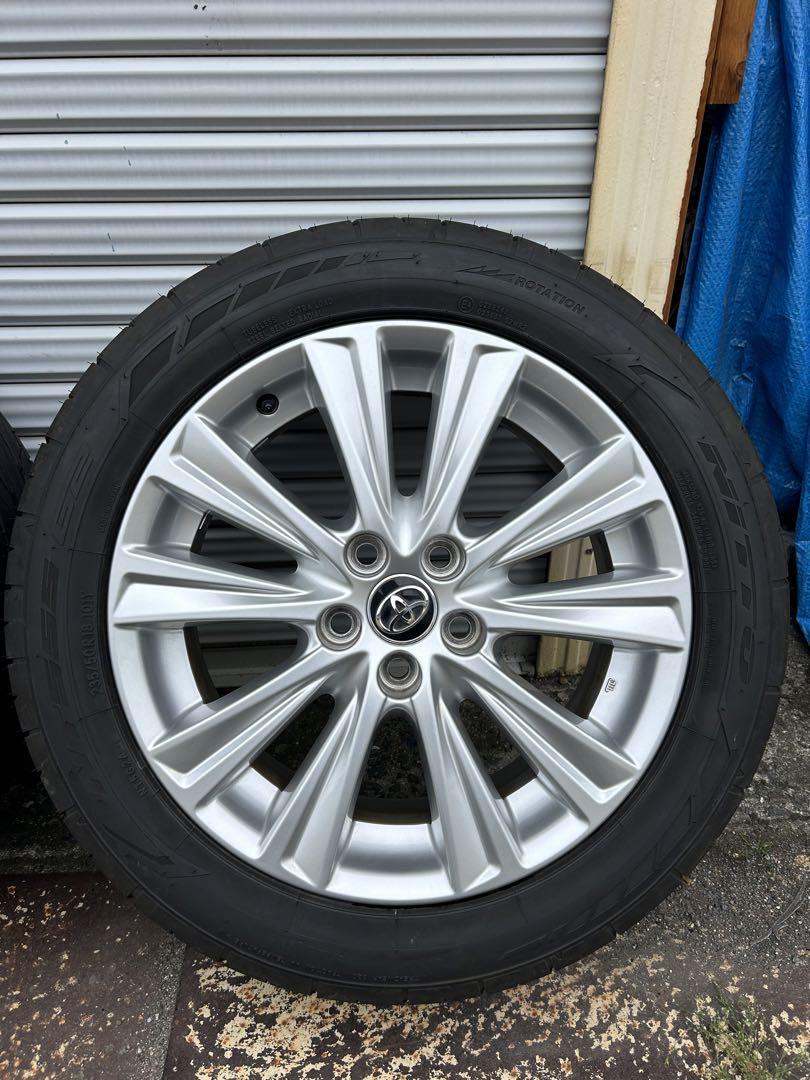 トヨタ純正 30系アルファード　NT555G2 235/50R18ヴェルファイア