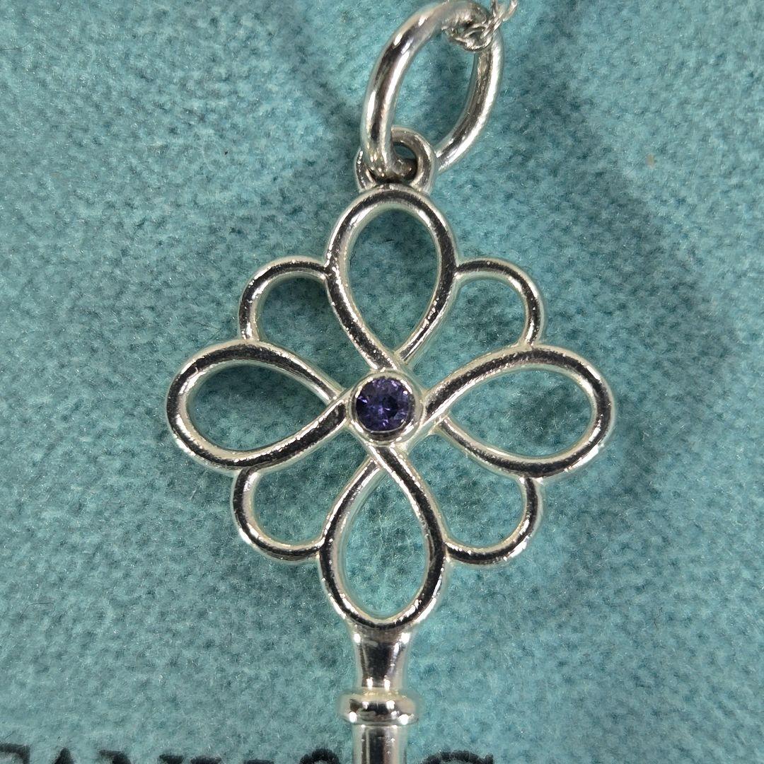 Tiffany & Co. キー 鍵型ネックレス ブルーサファイア