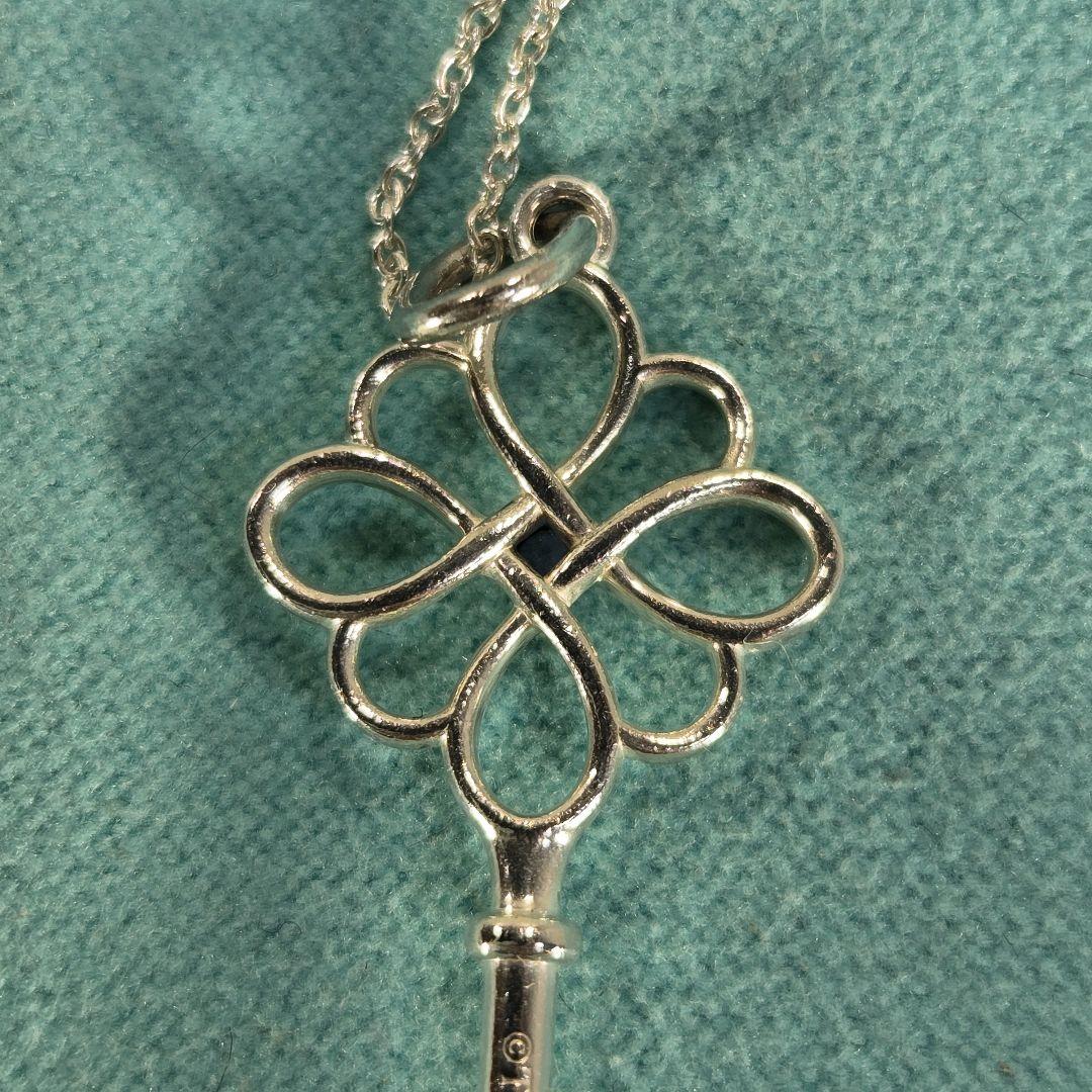 Tiffany & Co. キー 鍵型ネックレス ブルーサファイア