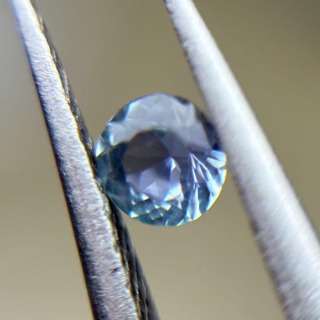 ブルーコーネルピン 0.11ct 3.0mm ラウンド ルース