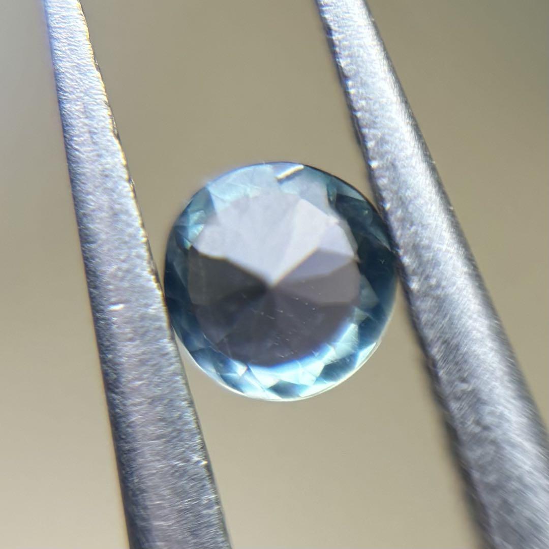ブルーコーネルピン 0.11ct 3.0mm ラウンド ルース