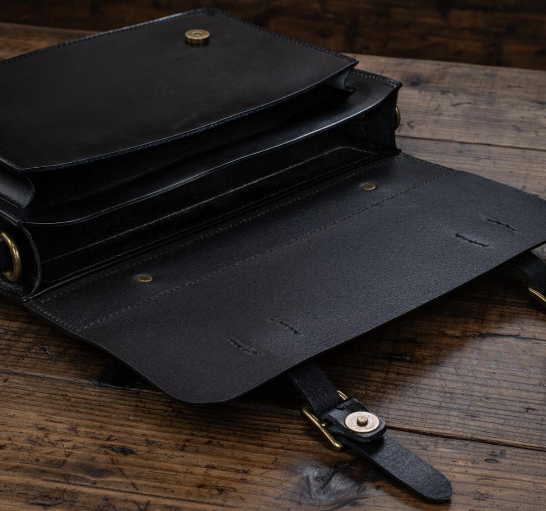 【新品】3way 本革 A4 ビジネスバッグ  ショルダーバッグ バックパック