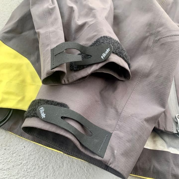 Tilak ティラック STINGER スティンガー ジャケット ゴアテックス Tilak ティラック STINGER スティンガー ジャケット ゴアテックス