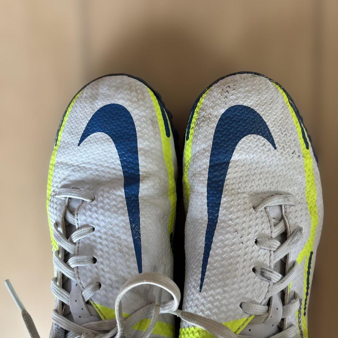 Nike Phantom サッカーシューズ グレー/イエロー／ブルー - メルカリ