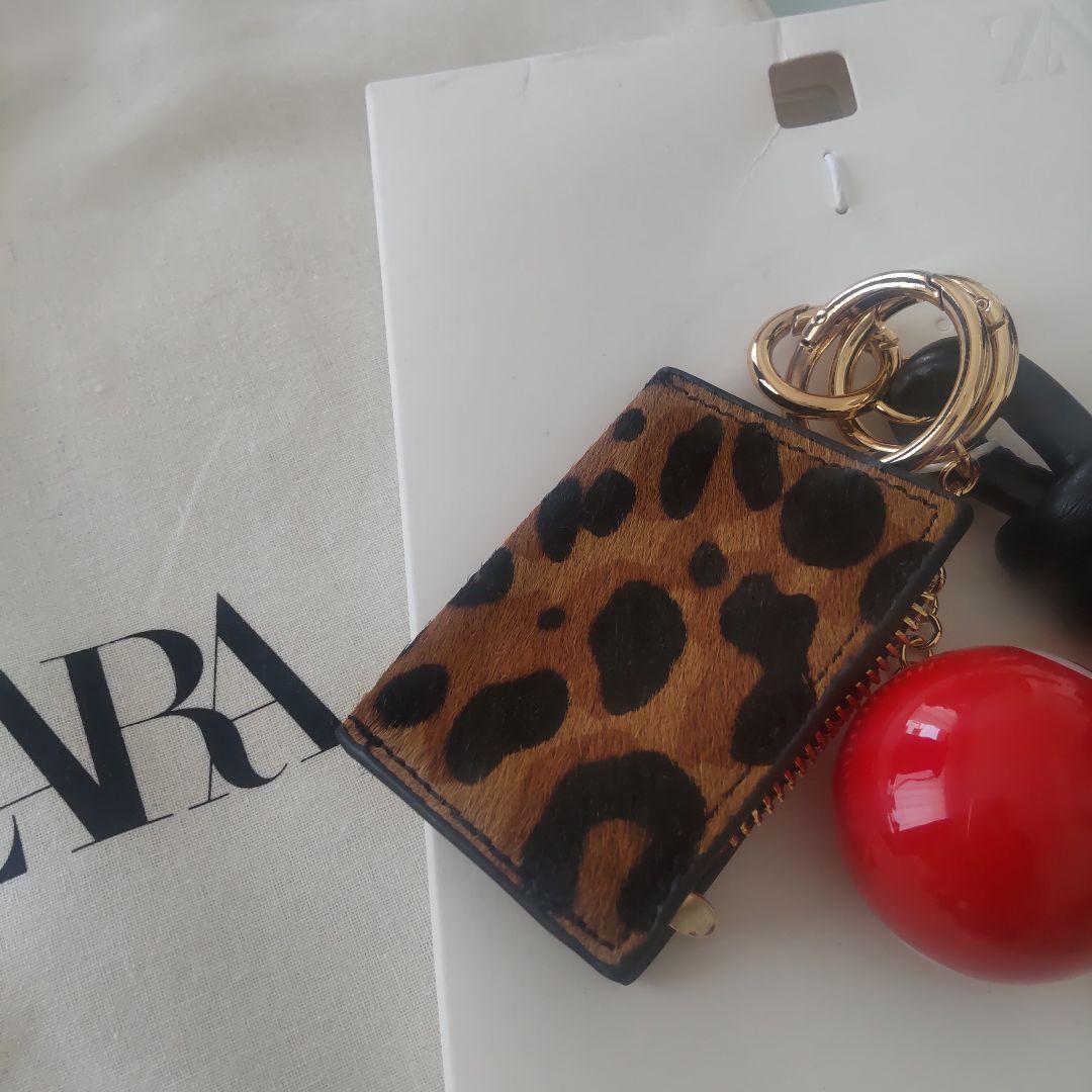 新品 ZARA / マルチチャーム付きコインケースキーホルダー